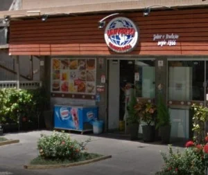 Fachada da Padaria Universo no Gonzaga em Santos
